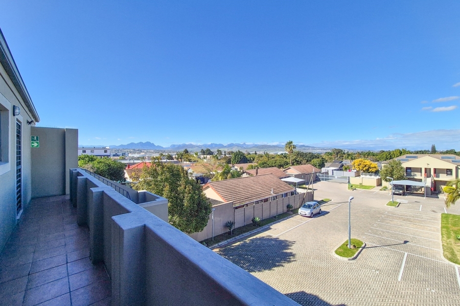 2 Bedroom Property for Sale in Groenvallei Western Cape